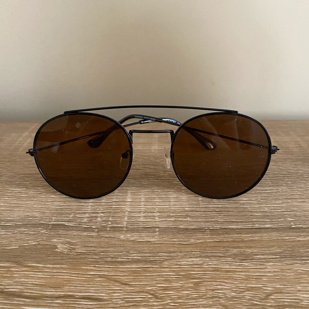 Black sunglasses